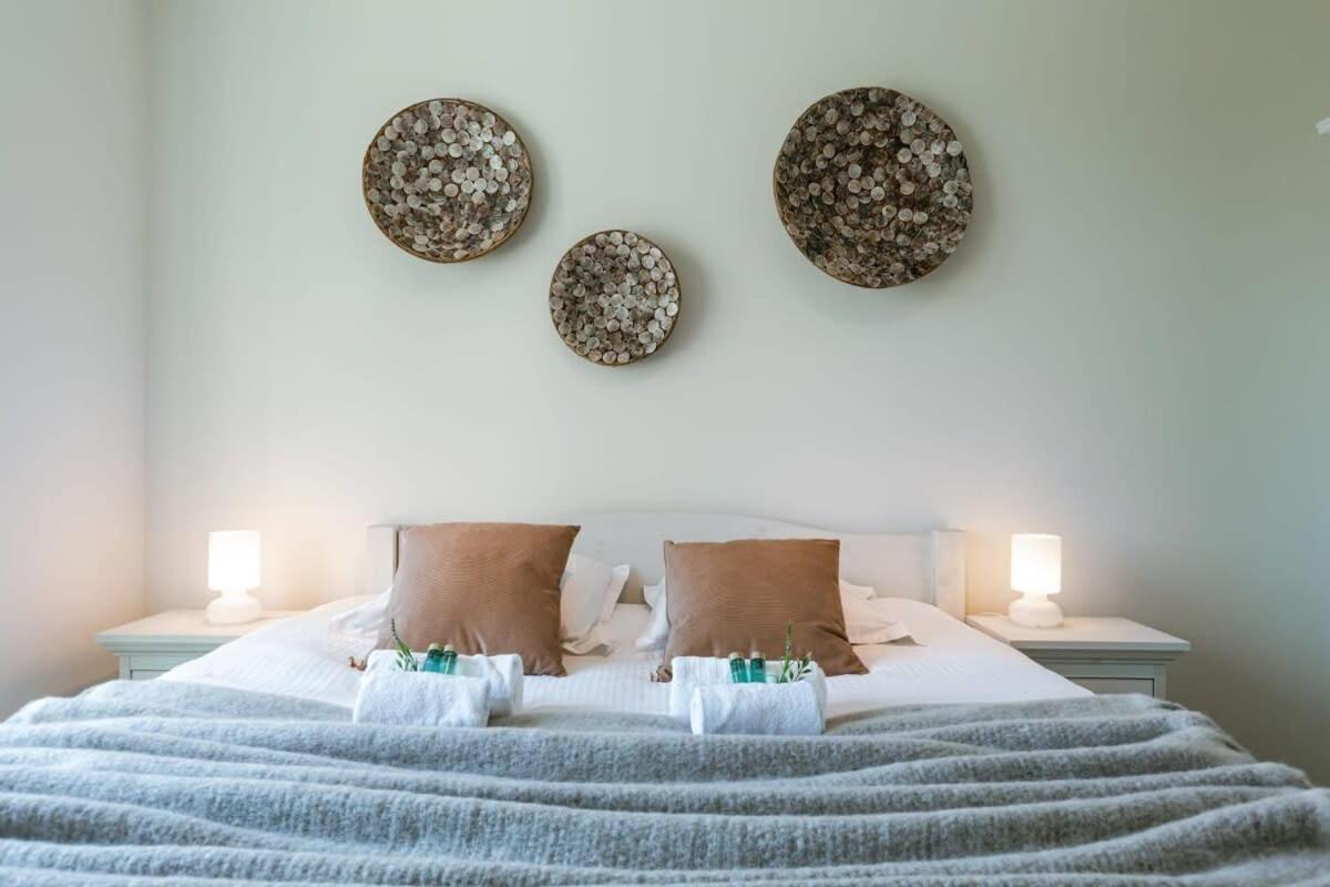 Huswell - A Luminous Near The Marina Apartment